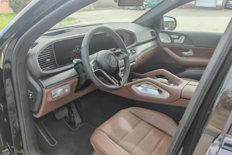 Mercedes-Benz GLE 450 (Clasa GLE) din 2025 cu 5.000 km - oferta MER191183 - foto 3