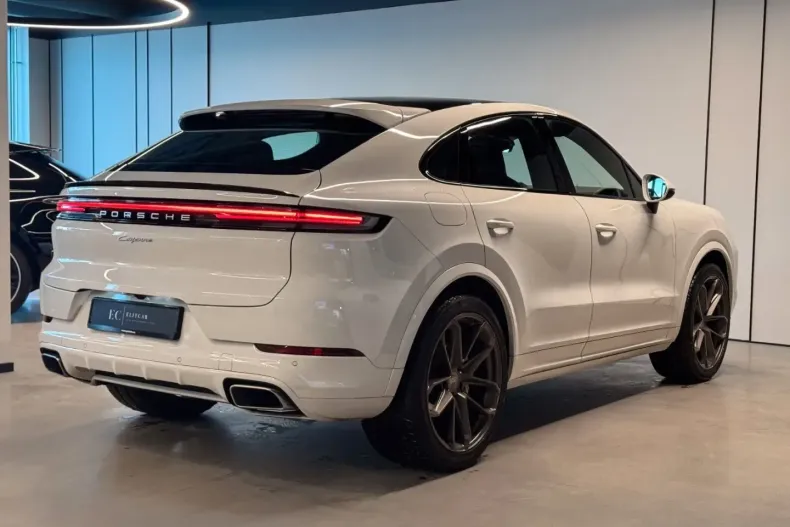 Porsche Cayenne din 2024 cu 36.600 km - oferta POR191187 - foto 5