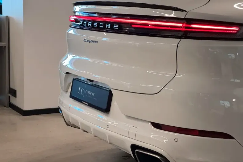 Porsche Cayenne din 2024 cu 36.600 km - oferta POR191187 - foto 8