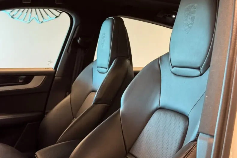 Porsche Cayenne din 2024 cu 36.600 km - oferta POR191187 - foto 18