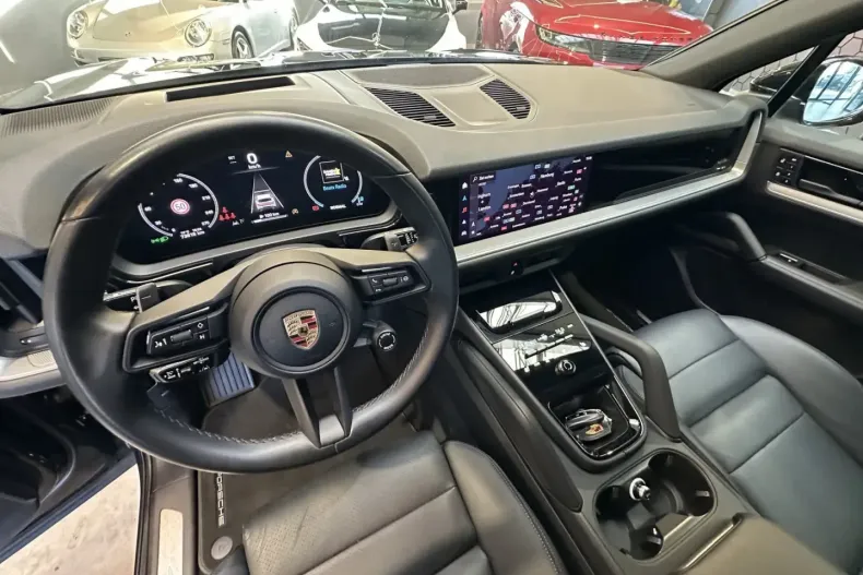 Porsche Cayenne din 2023 cu 72.900 km - oferta POR191188 - foto 10