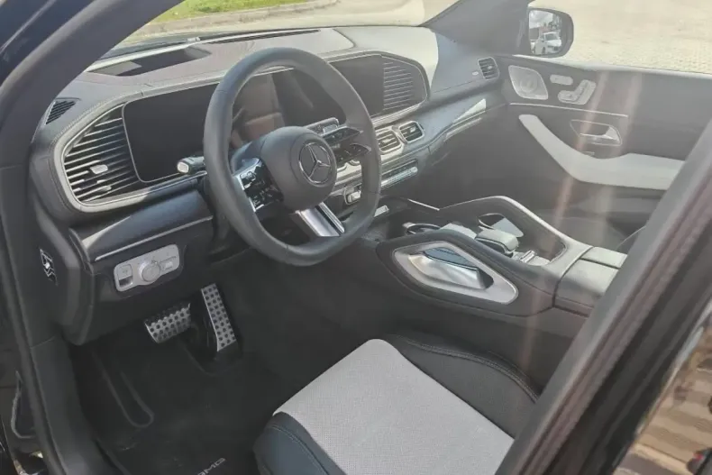 Mercedes-Benz GLE 450 (Clasa GLE) din 2026 cu 50 km - oferta MER191189 - foto 8