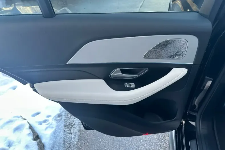 Mercedes-Benz GLE 450 (Clasa GLE) din 2025 cu 4.600 km - oferta MER191196 - foto 16