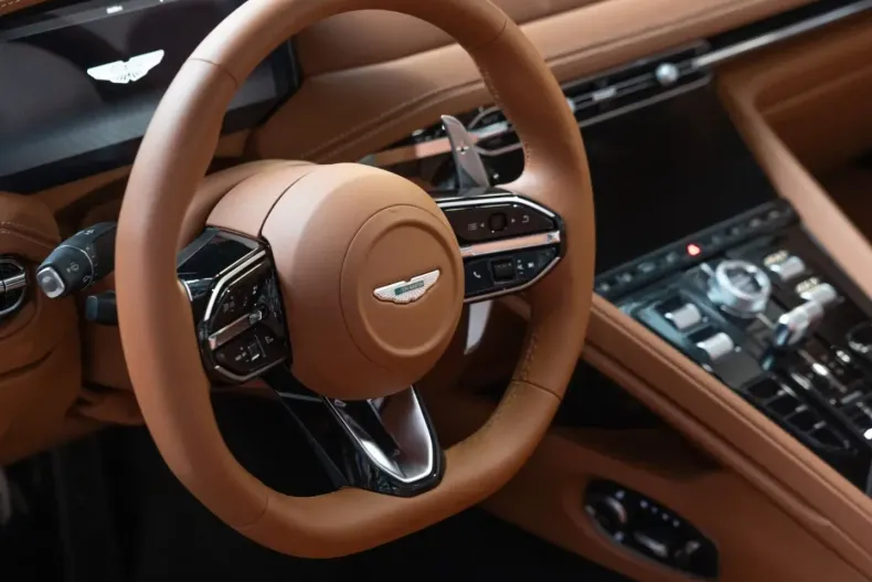 Aston Martin DB12 din 2025 cu 8.390 km - oferta AST191199 - foto 19