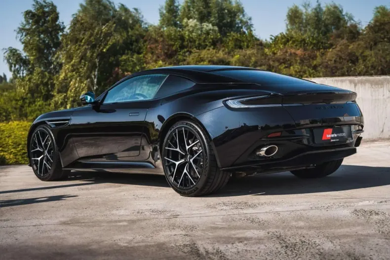 Aston Martin DB12 din 2025 cu 2.050 km - oferta AST191201 - foto 11