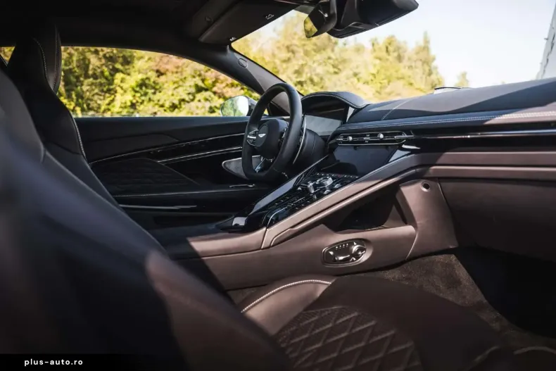 Aston Martin DB12 din 2025 cu 2.050 km - oferta AST191201 - foto 23