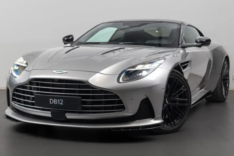 Aston Martin DB12 din 2025 cu 9.500 km - oferta AST191203 - foto 2