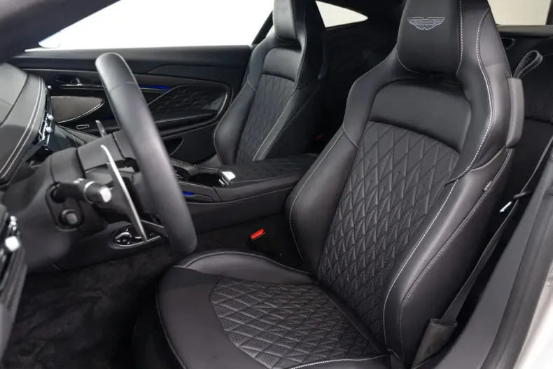 Aston Martin DB12 din 2025 cu 9.500 km - oferta AST191203 - foto 14