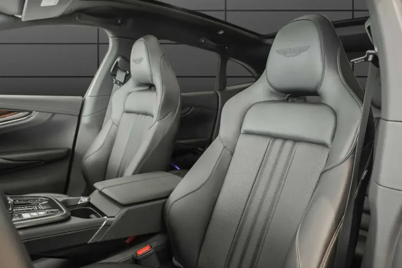 Aston Martin DBX din 2025 cu 9.990 km - oferta AST191205 - foto 11