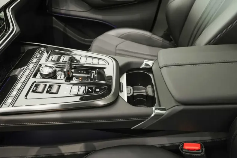 Aston Martin DBX din 2025 cu 9.990 km - oferta AST191205 - foto 27