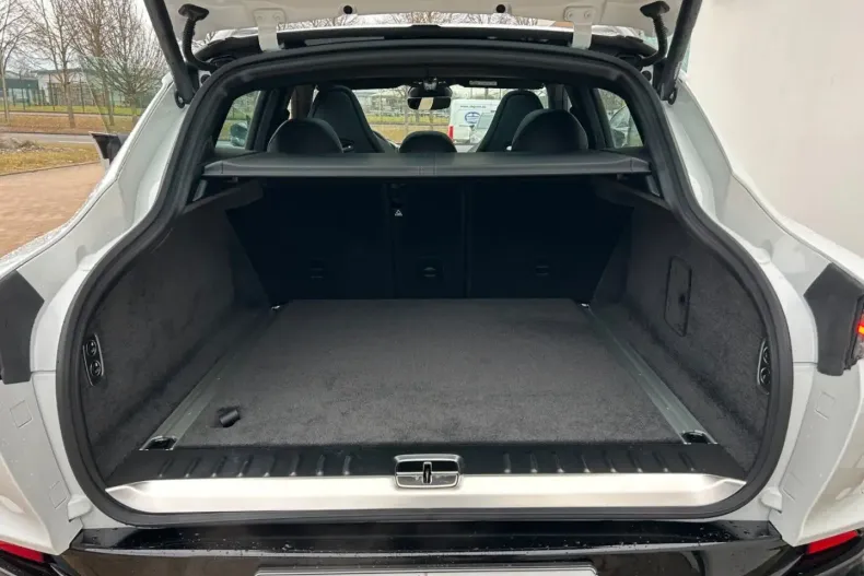 Aston Martin DBX din 2025 cu 2.200 km - oferta AST191207 - foto 17