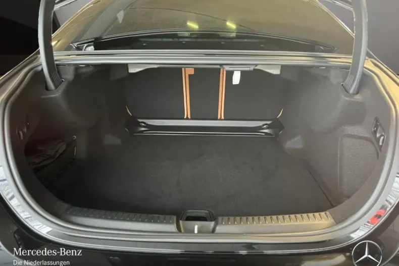 Mercedes-Benz E 220 (Clasa E) din 2025 cu 7.584 km - oferta MER191221 - foto 15