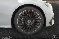 Mercedes-Benz E 220 (Clasa E) din 2025 cu 12.254 km - oferta MER191223 - foto 4