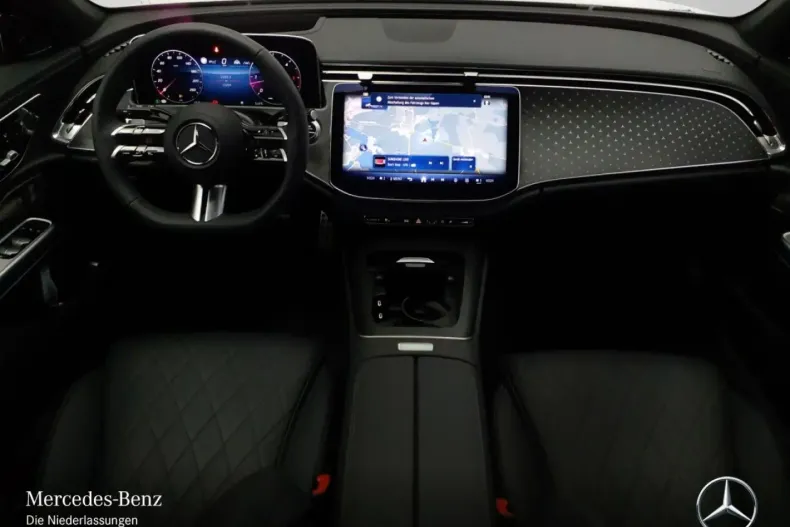 Mercedes-Benz E 220 (Clasa E) din 2025 cu 12.254 km - oferta MER191223 - foto 10