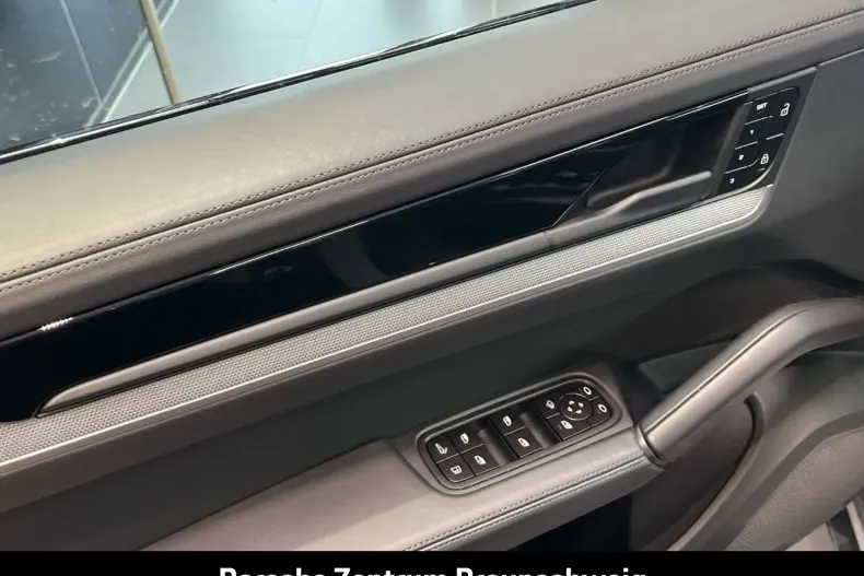 Porsche Cayenne din 2025 cu 18.599 km - oferta POR191226 - foto 17