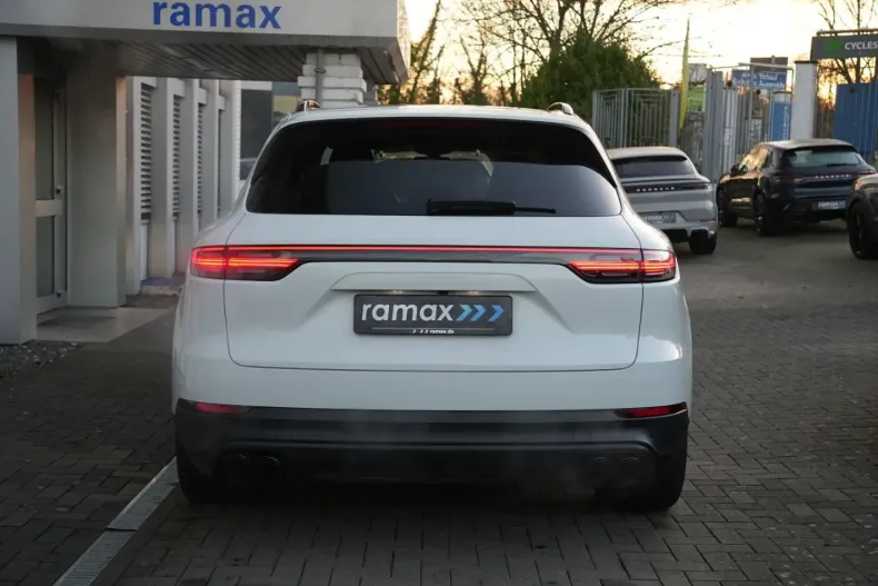 Porsche Cayenne din 2021 cu 26.000 km - oferta POR191230 - foto 4