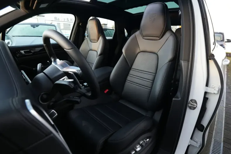 Porsche Cayenne din 2021 cu 26.000 km - oferta POR191230 - foto 7