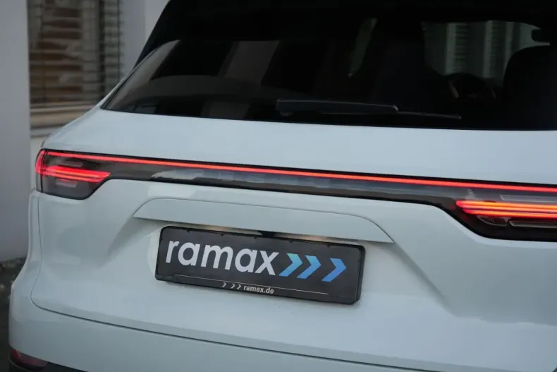 Porsche Cayenne din 2021 cu 26.000 km - oferta POR191230 - foto 9