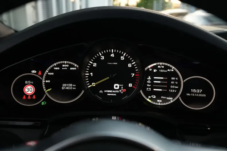 Porsche Cayenne din 2021 cu 26.000 km - oferta POR191230 - foto 27