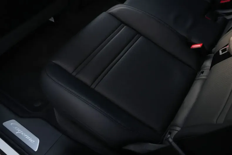 Porsche Cayenne din 2021 cu 26.000 km - oferta POR191230 - foto 45