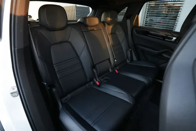 Porsche Cayenne din 2021 cu 26.000 km - oferta POR191230 - foto 47