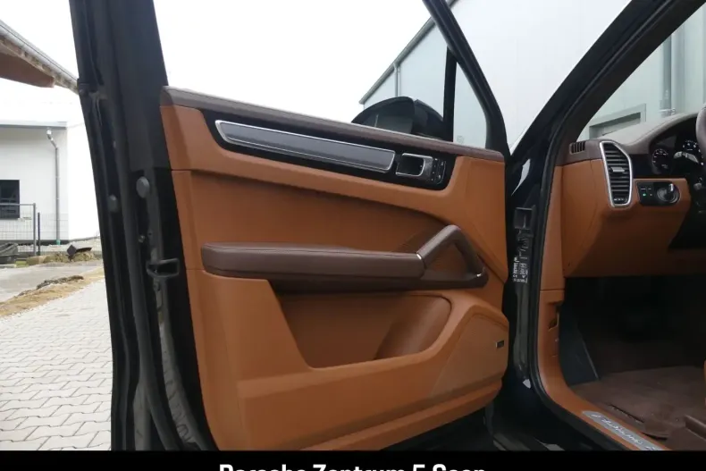 Porsche Cayenne din 2023 cu 61.000 km - oferta POR191231 - foto 16