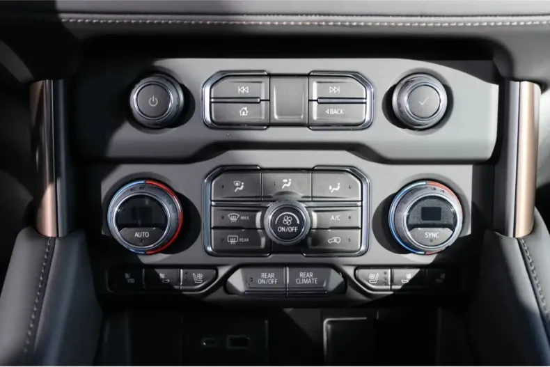 Chevrolet Tahoe din 2024 cu 3.500 km - oferta CHE191241 - foto 13