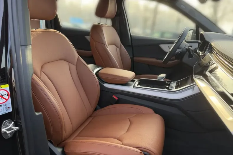 Audi Q7 din 2024 cu 15.407 km - oferta AUD191242 - foto 8