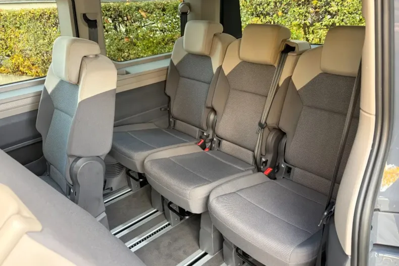 Volkswagen T7 Multivan din 2023 cu 74.300 km - oferta VOL191244 - foto 17