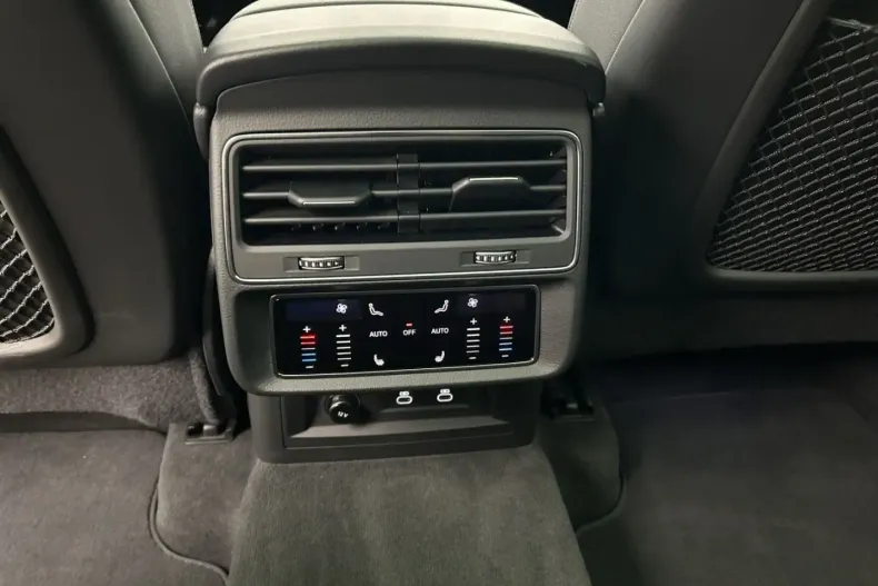 Audi Q8 din 2025 cu 28.572 km - oferta AUD191245 - foto 14