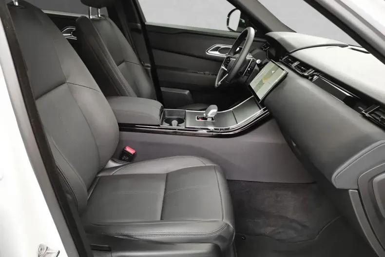 Land Rover Range Rover Velar din 2024 cu 12.600 km - oferta LAN191255 - foto 3