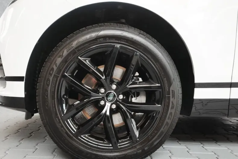 Land Rover Range Rover Velar din 2024 cu 12.600 km - oferta LAN191255 - foto 9