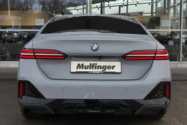 BMW 550 (Seria 5) din 2025 cu 40.469 km - oferta BMW191256 - foto 5