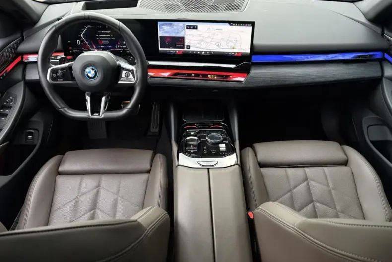 BMW 550 (Seria 5) din 2025 cu 40.469 km - oferta BMW191256 - foto 9