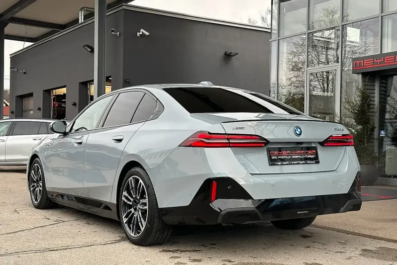 BMW 530 (Seria 5) din 2025 cu 18.265 km - oferta BMW191258 - foto 9