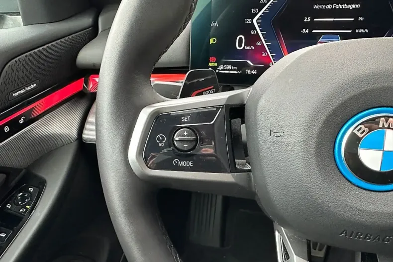 BMW 530 (Seria 5) din 2025 cu 18.265 km - oferta BMW191258 - foto 21