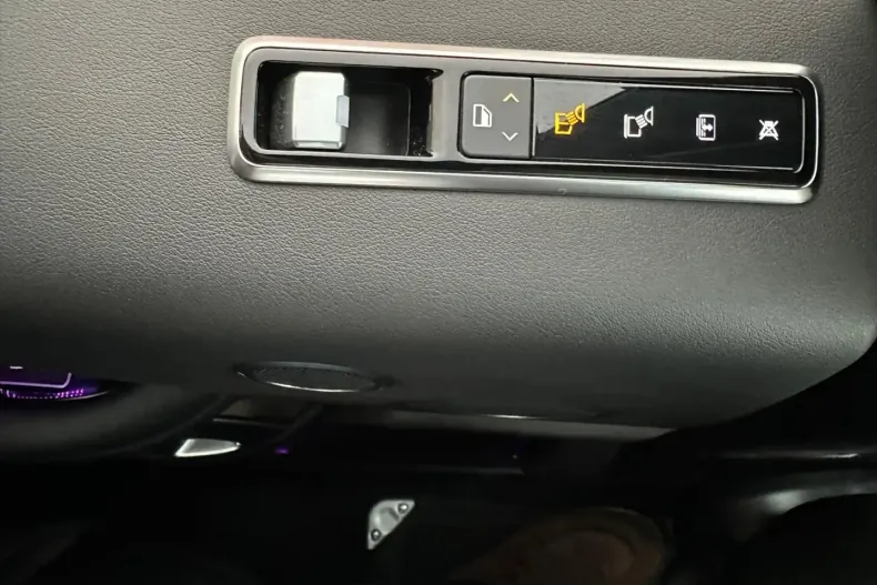 Land Rover Range Rover din 2021 cu 97.000 km - oferta LAN191285 - foto 22