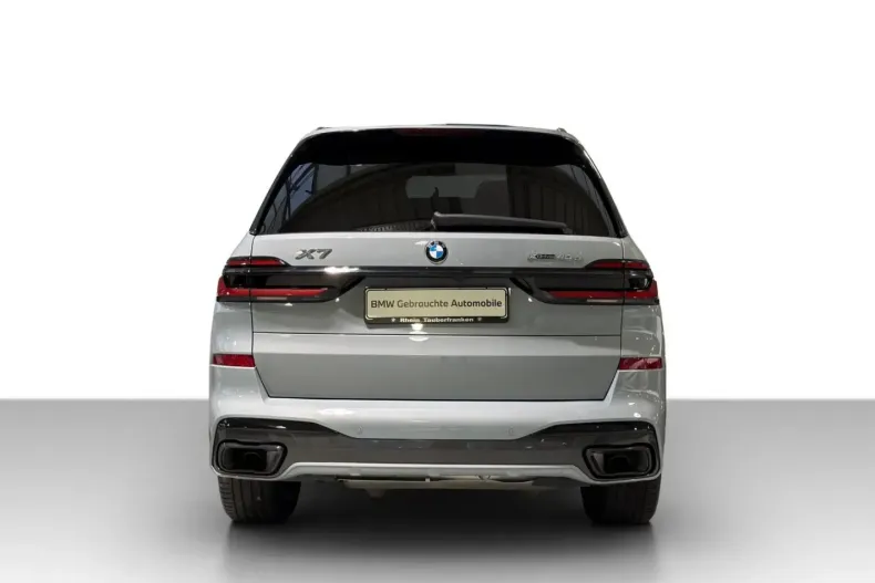 BMW X7 (Seria X) din 2024 cu 35.681 km - oferta BMW191287 - foto 3