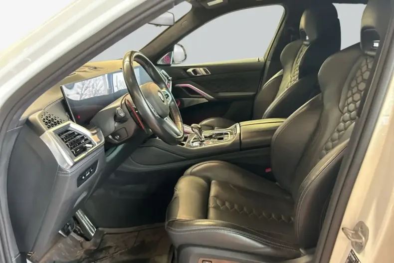 BMW X6 M (Seria X) din 2024 cu 29.778 km - oferta BMW191291 - foto 11