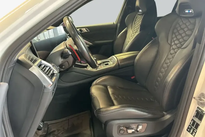 BMW X6 M (Seria X) din 2024 cu 29.778 km - oferta BMW191291 - foto 12