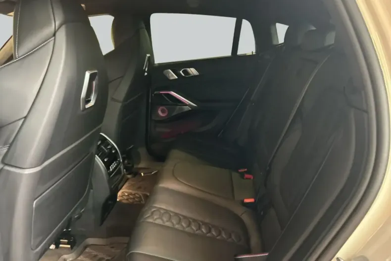 BMW X6 M (Seria X) din 2024 cu 29.778 km - oferta BMW191291 - foto 13