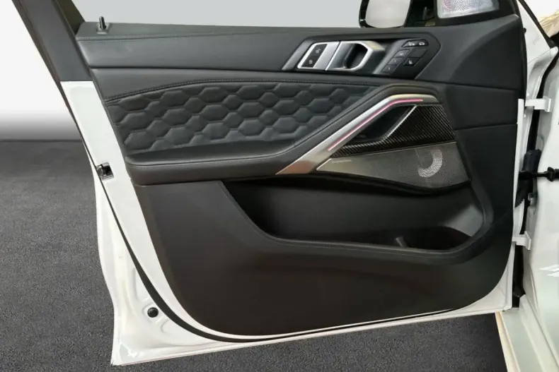 BMW X6 M (Seria X) din 2024 cu 29.778 km - oferta BMW191291 - foto 21