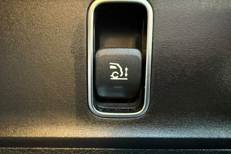 Mercedes-Benz GLE 63 AMG (Clasa GLE) din 2023 cu 74.550 km - oferta MER191300 - foto 16