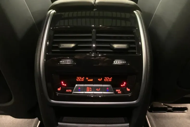 BMW X6 M (Seria X) din 2024 cu 12.335 km - oferta BMW191302 - foto 16