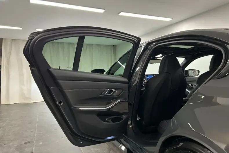 BMW M3 (Modele M) din 2025 cu 15.997 km - oferta BMW191315 - foto 12