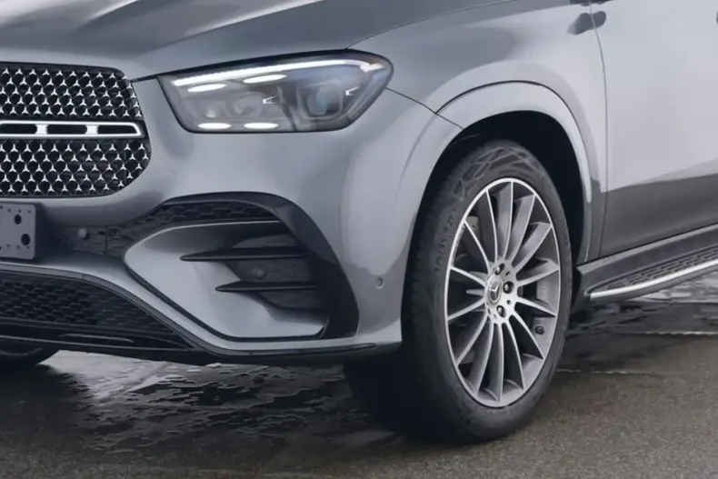 Mercedes-Benz GLE 300 (Clasa GLE) din 2025 cu 10.967 km - oferta MER191317 - foto 1