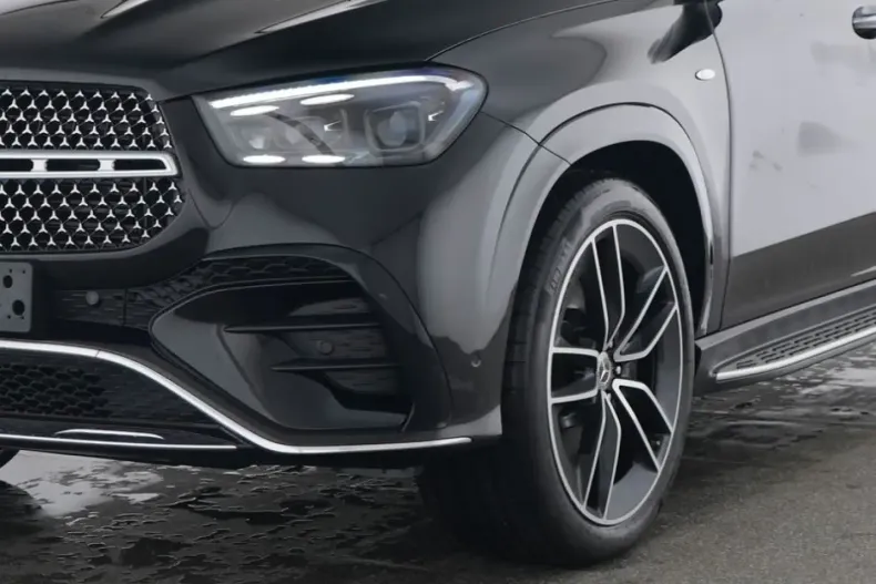 Mercedes-Benz GLE 400 (Clasa GLE) din 2025 cu 31.207 km - oferta MER191318 - foto 4