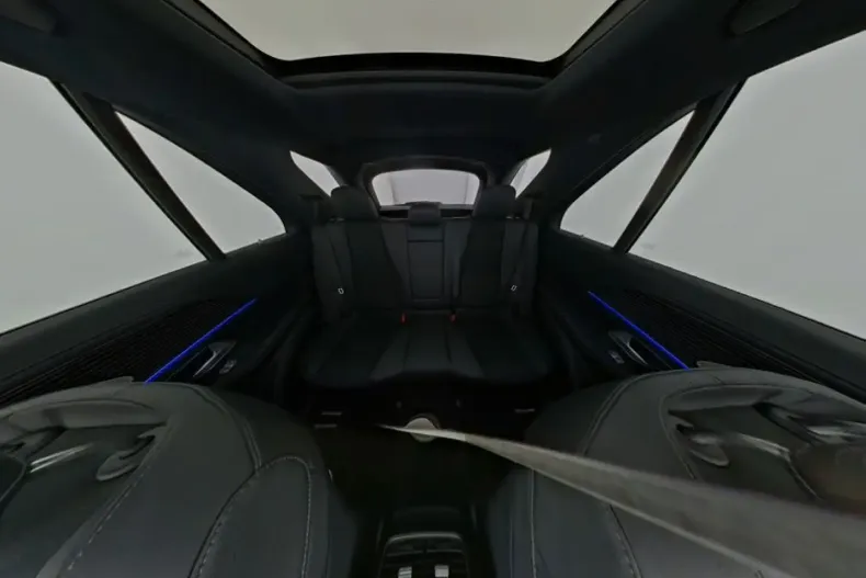 Mercedes-Benz GLE 400 (Clasa GLE) din 2025 cu 31.207 km - oferta MER191318 - foto 8