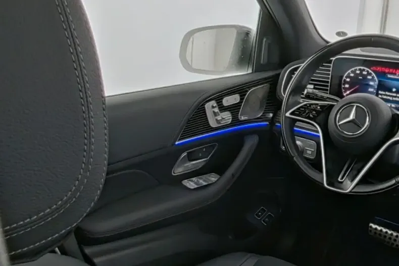 Mercedes-Benz GLE 400 (Clasa GLE) din 2025 cu 31.207 km - oferta MER191318 - foto 9