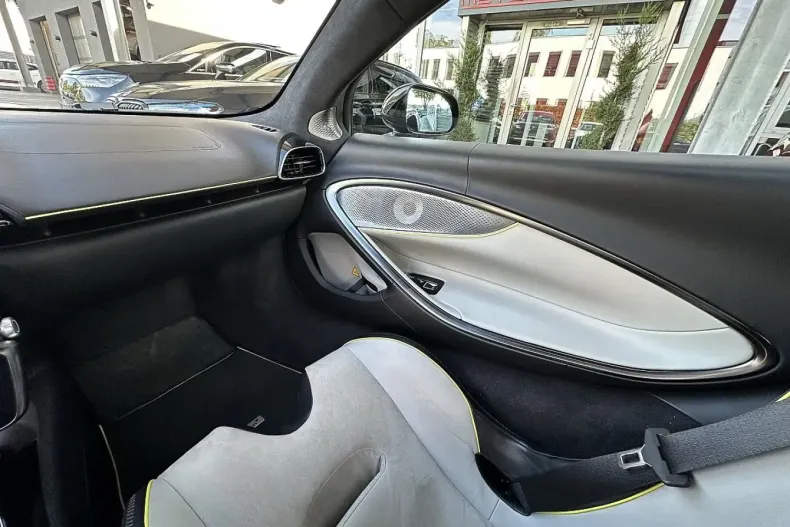 McLaren Artura din 2023 cu 20.500 km - oferta MCL191323 - foto 20